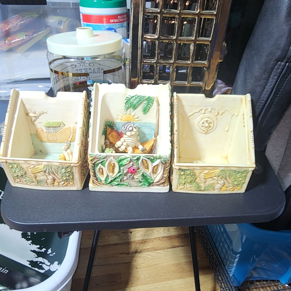 VINTAGE PICTURESQUE EUC SET OF 3 HARMONY KINGDOM BOXES NO LIDS